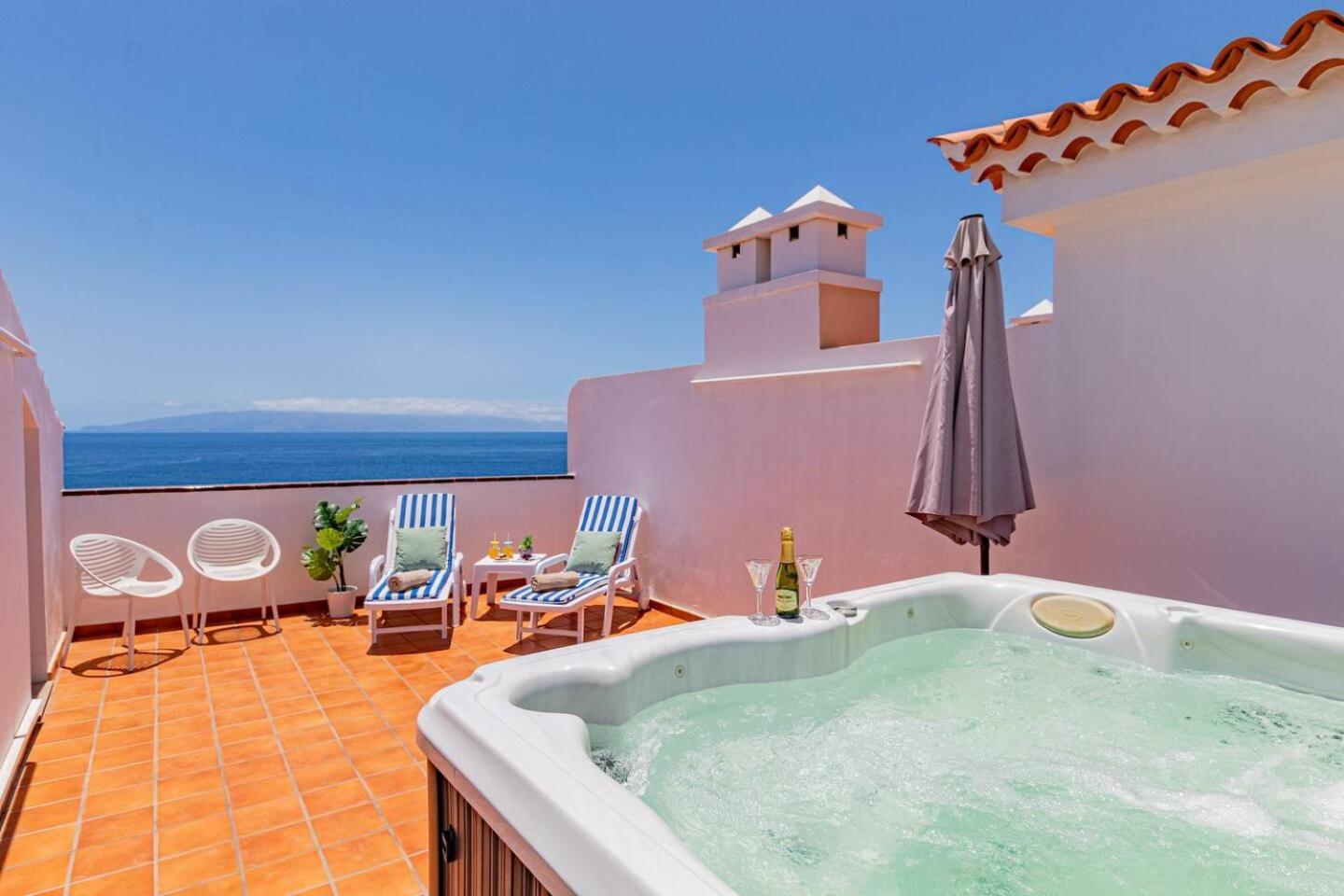 Penthouse Apt With Jacuzzi By Dream Homes Tenerife Puerto de Santiago  Dış mekan fotoğraf